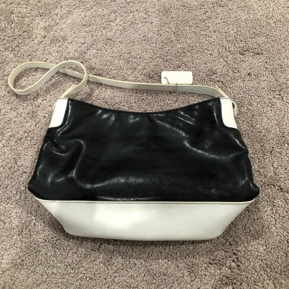 Relic by Fossil black‎ and white shoulder bag